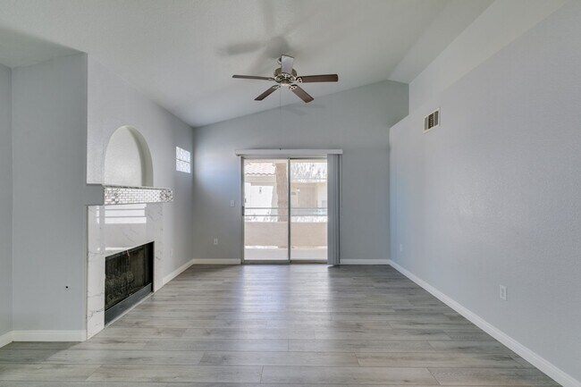 Building Photo - Updated 2-Bedroom Condo with Fireplace