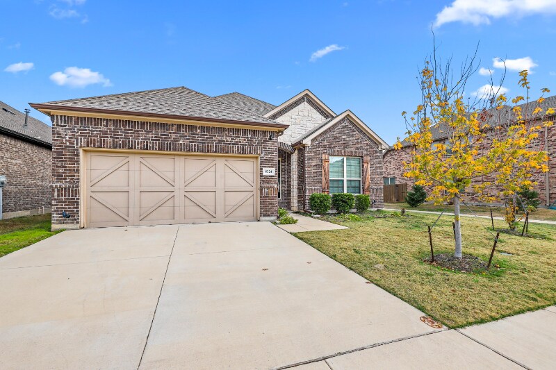 Foto principal - 8324 Pine Meadows Dr