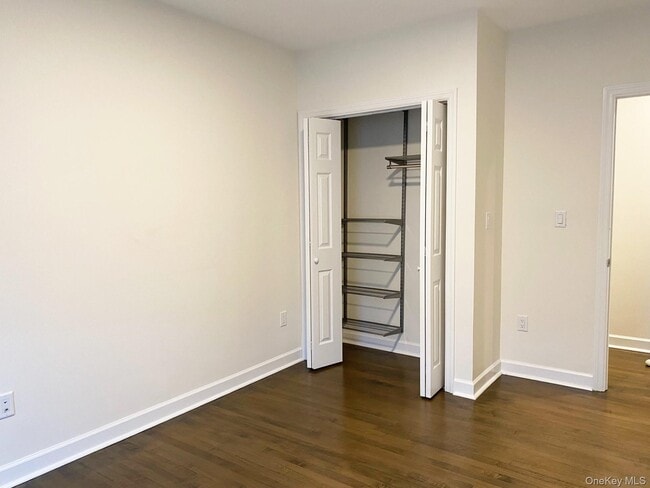 Building Photo - 10 Marble Ave