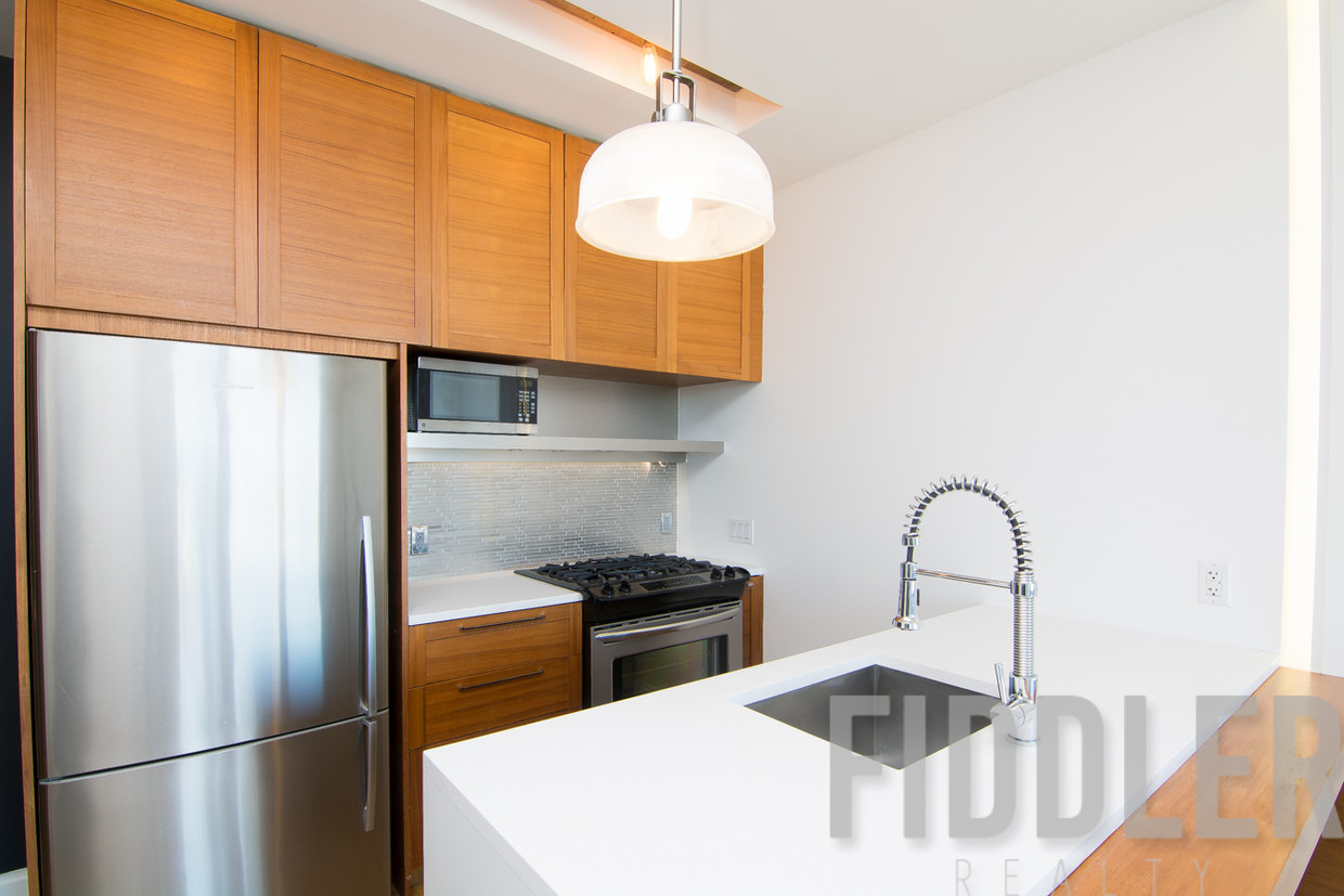Foto principal - 146 S 4th St