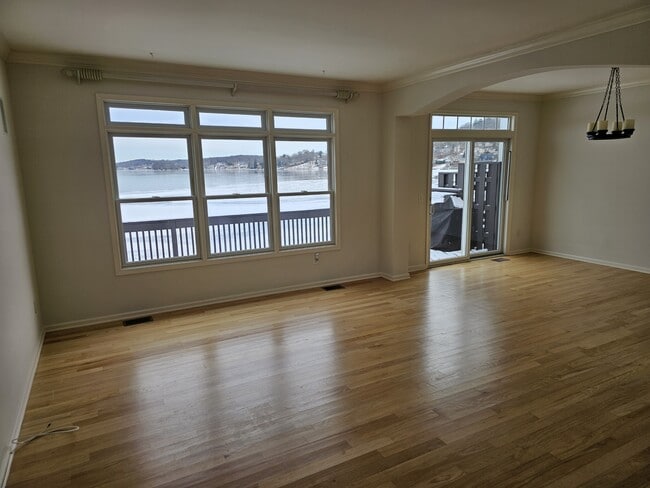 Building Photo - 74 Bertrand Island Rd