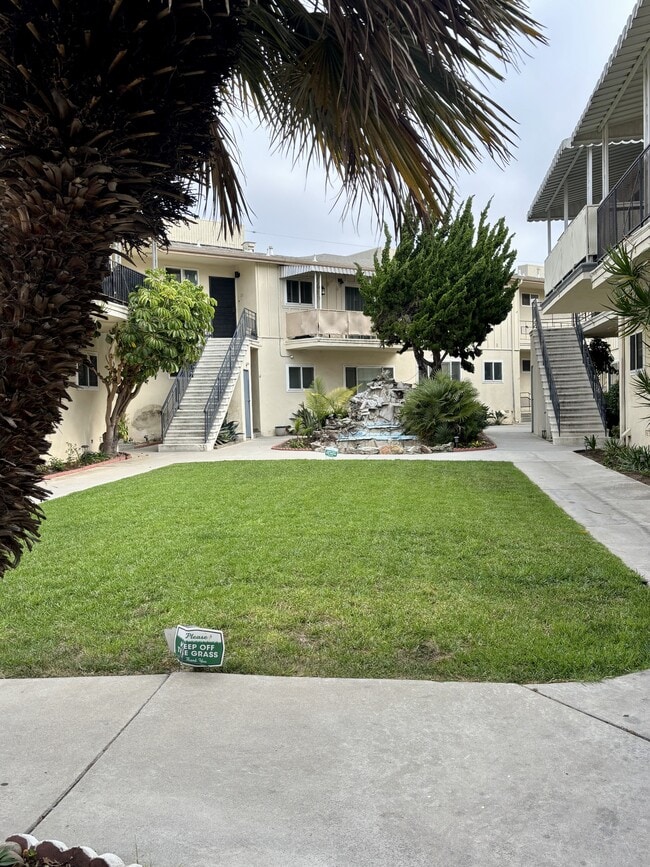 Photo - 611 E Kelso St Townhome