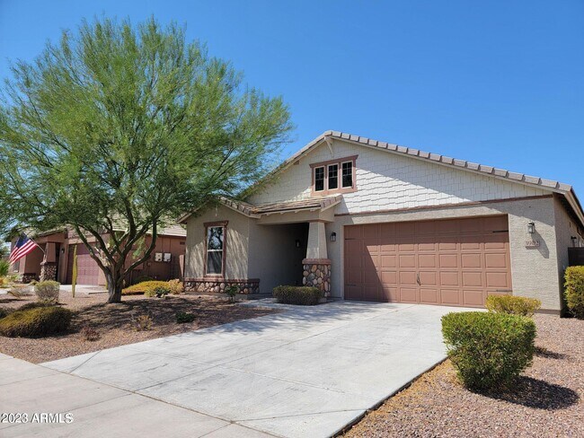 Foto del edificio - 3902 S 185th Ln