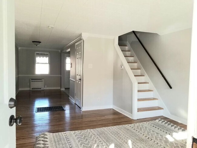 Building Photo - Charming 2 BR / 1 BA home in Lancaster City