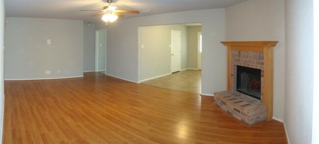 Building Photo - 3-Bedroom House for Rent in Killeen