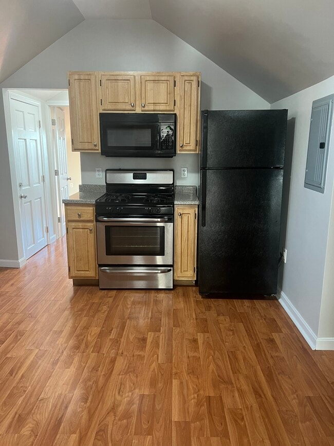 Unit 3 - Kitchen - 35 Edgewood St