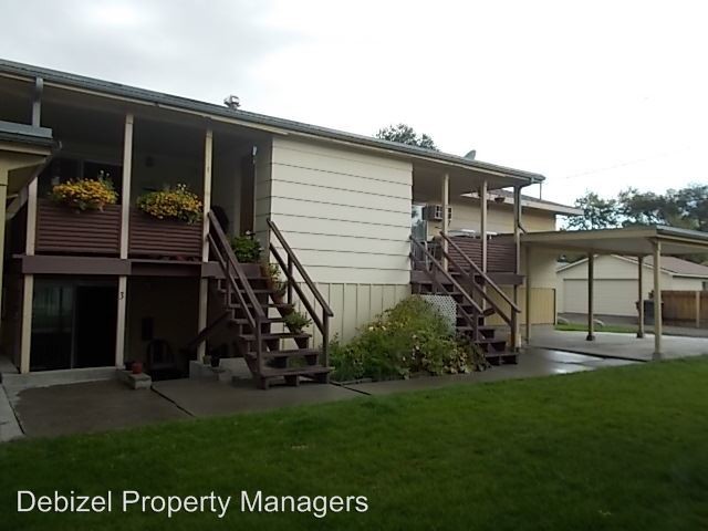 Primary Photo - 2215 Monad Rd