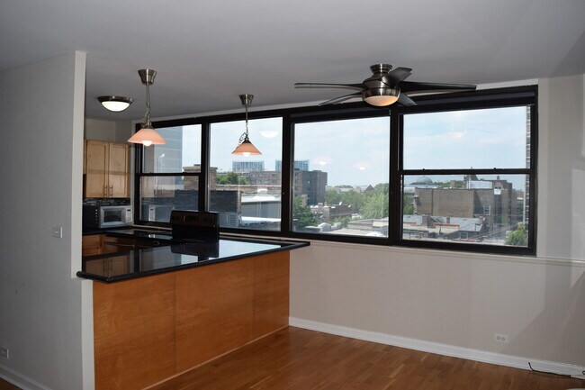 Building Photo - 2700 N Hampden Ct