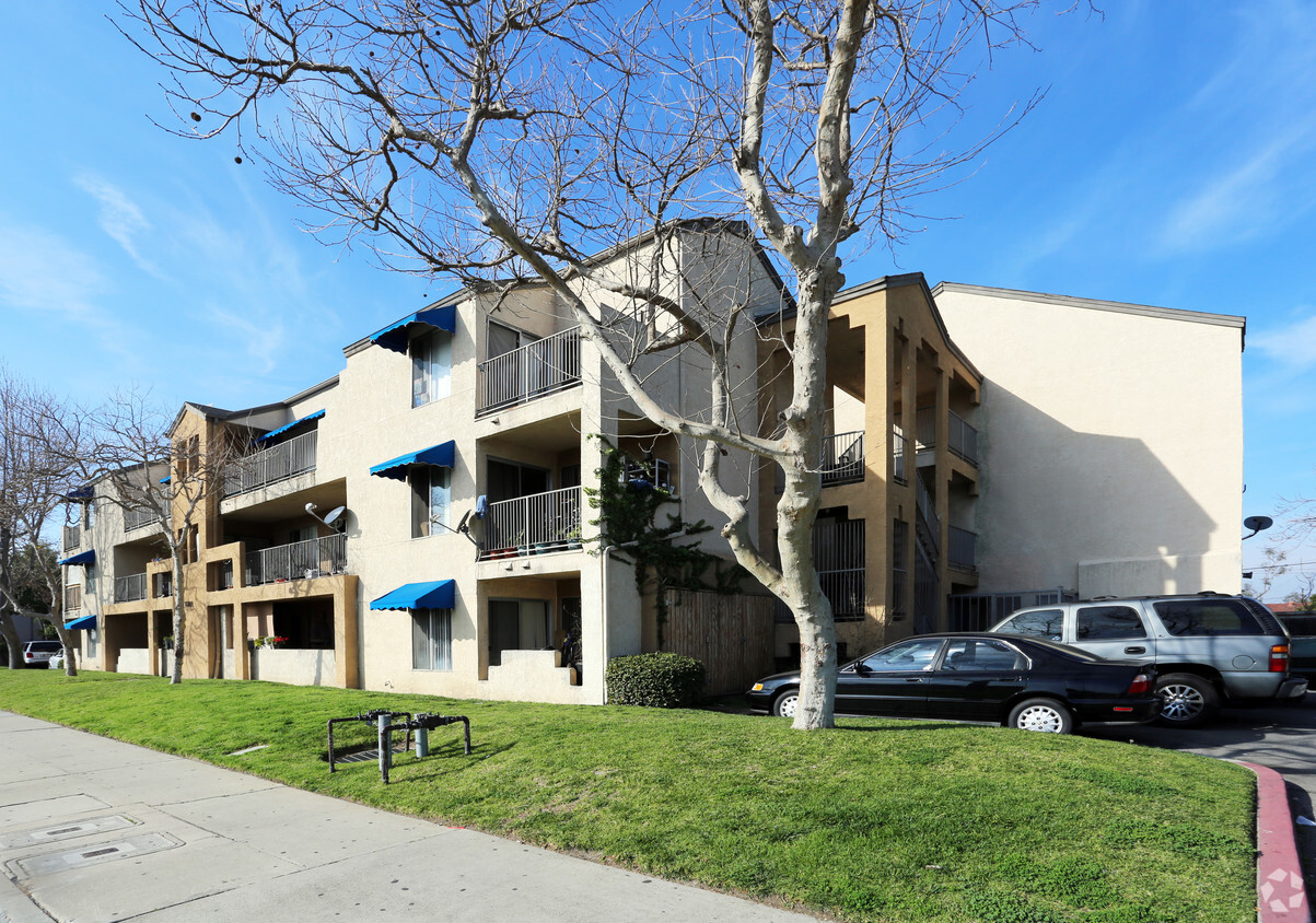 Primary Photo - Villa Sonata Apartments