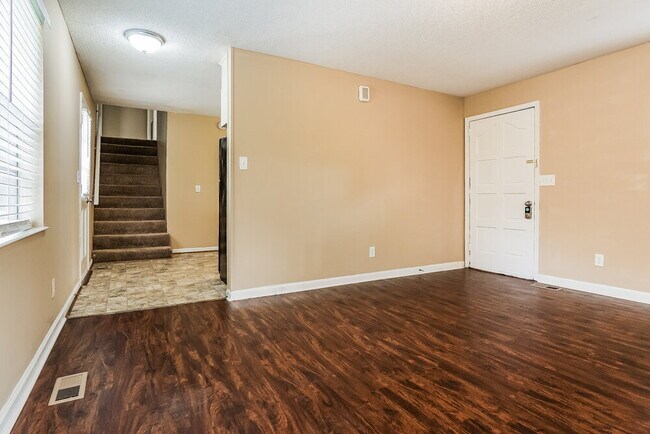 Foto del edificio - 3117 Parkwood Rd