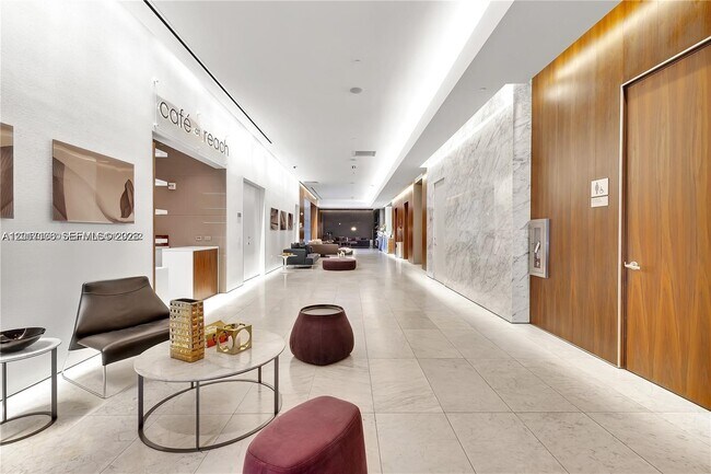Foto del edificio - 68 SE 6th St