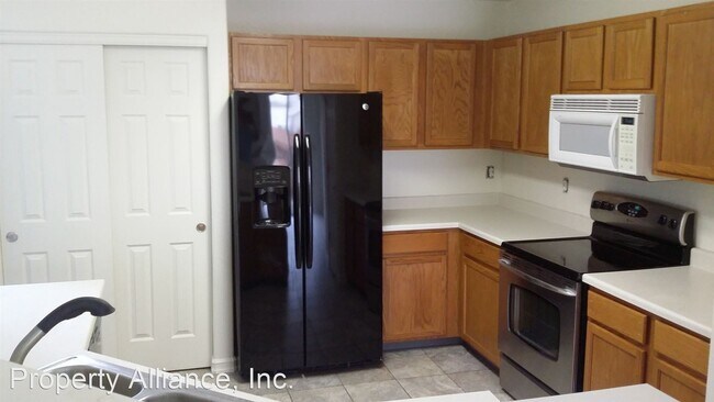 Foto del edificio - 3 br, 2.5 bath House - 1254 S. Zeno Way #B