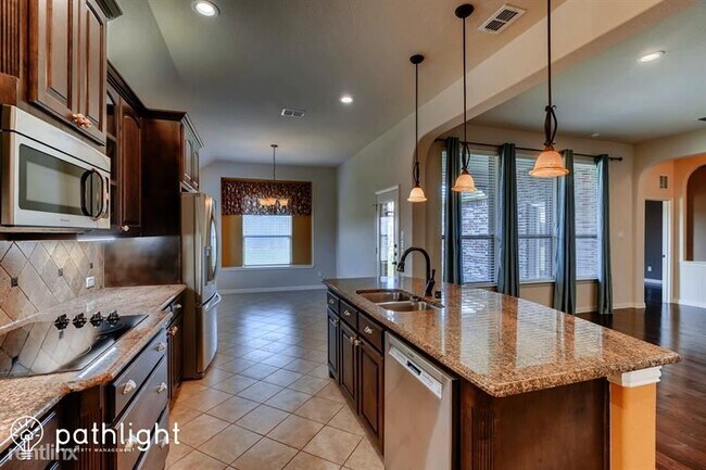 Building Photo - 3 br, 2 bath House - 104 Sports Row UNIT