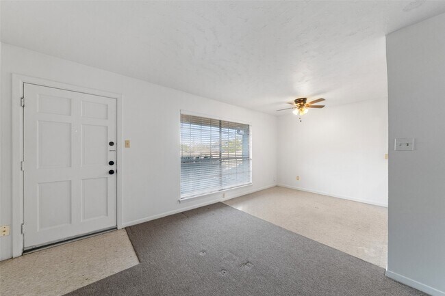 Foto del edificio - 926 E 14th St