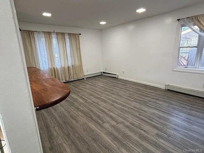 Building Photo - 61 Montgomery Ave