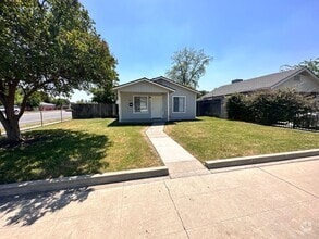 Building Photo - 4190 E McKenzie Ave