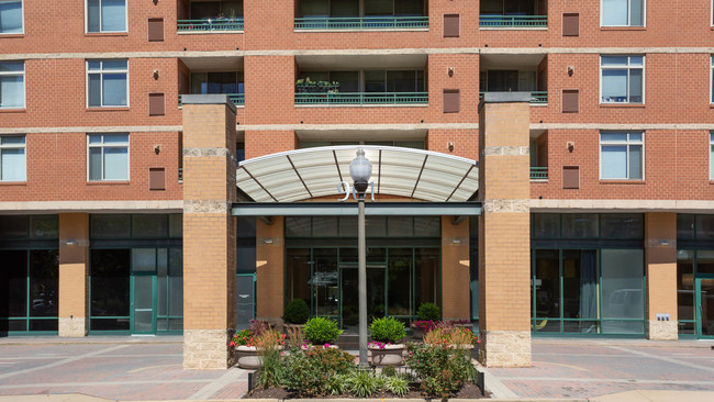 Building Entrance - Virginia Square