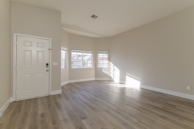 Foto del edificio - 5238 Olive Dale Ct