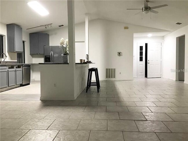 Building Photo - 5419 Stirrup Way