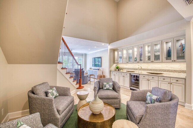 Foto del edificio - 2245 Monet Rd