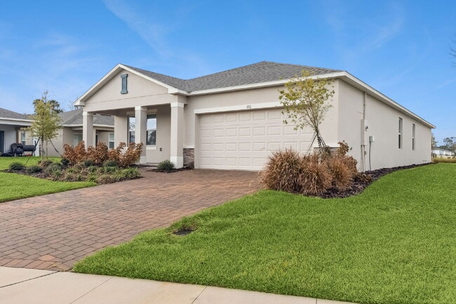 Building Photo - Spacious 4 Bedroom Retreat with 3 Full Baths in Charming Edgewater, FL!