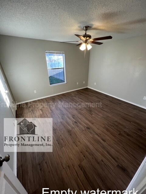Building Photo - 3/2/2 Duplex- North Richland Hills - Bike ...