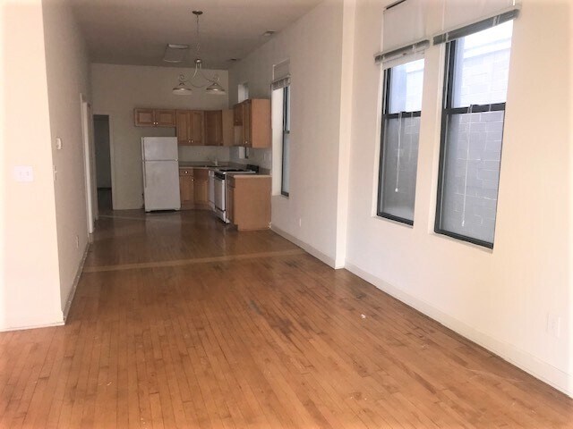 Foto del edificio - 2246 W North Ave
