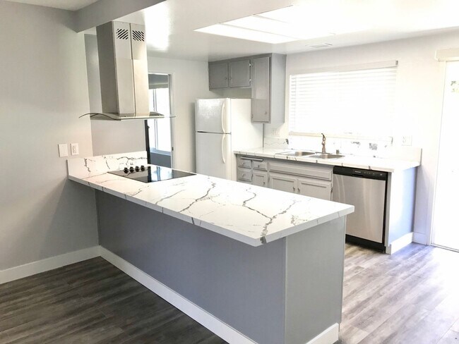 Foto del edificio - FOR RENT - 3BR/2BA 1490 SqFt Single Family...