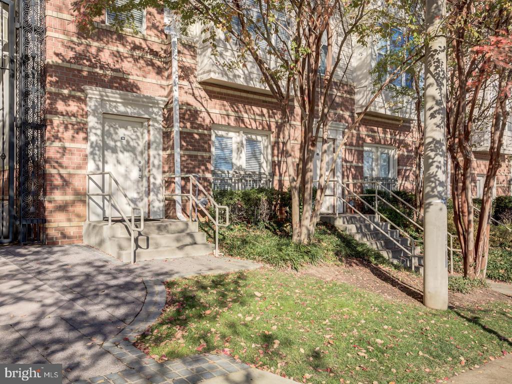 Foto principal - 9490 Virginia Center Blvd