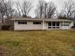 Primary Photo - 121 E Ridgeview Dr