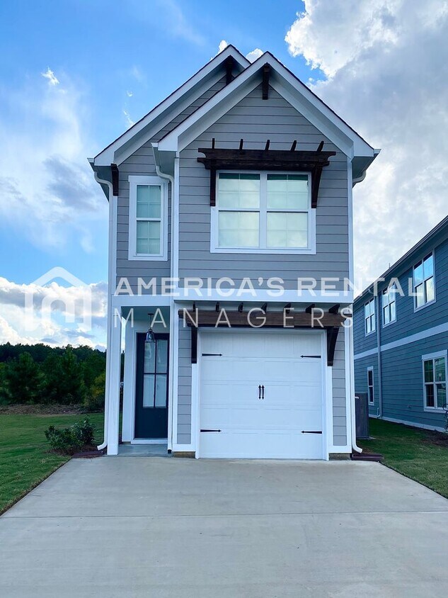 Primary Photo - Home for Rent in Calera, AL!!! View with 4...