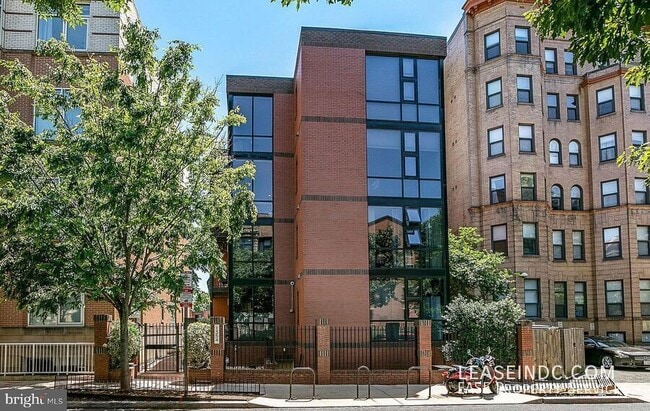 Photo - 1354 Euclid St NW Apartment