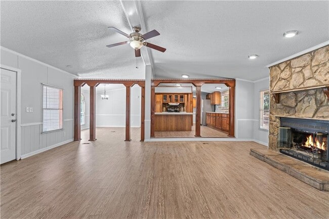 Building Photo - 357 Red Oak Rd