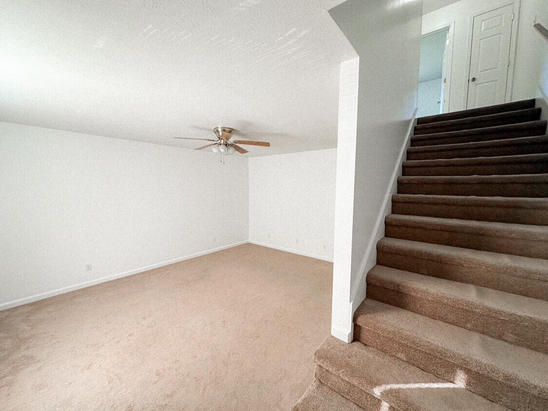 Foto principal - 174 Boswell Cir