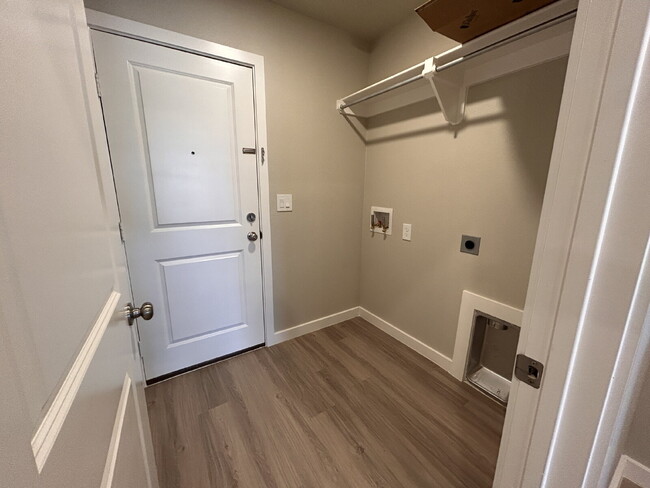 Foto del edificio - 3 Bedroom 2 Bathroom