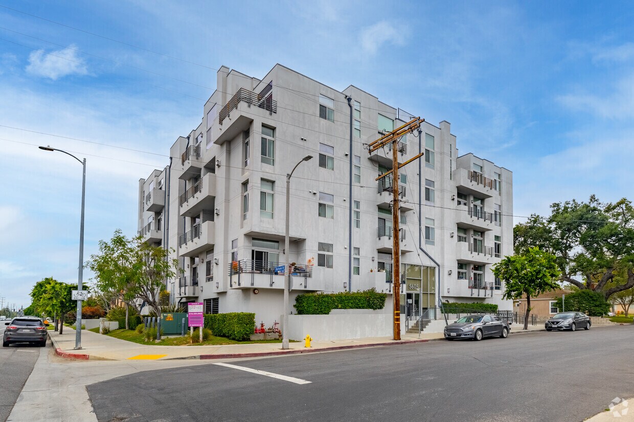 Foto principal - 5605 Gentry Ave
