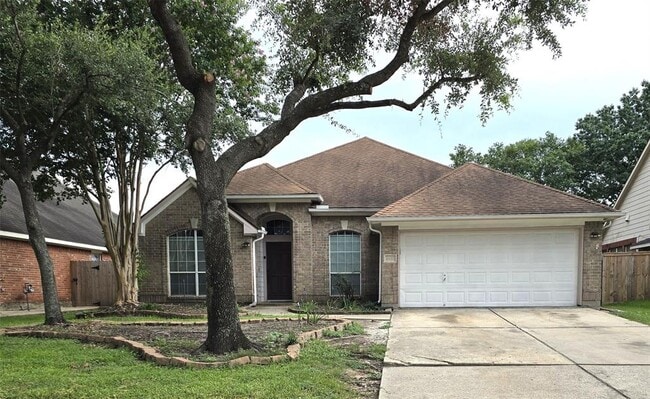 Building Photo - 16011 Fleethaven Ln