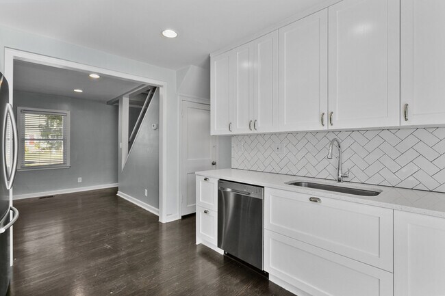Building Photo - 6527 W 80th St