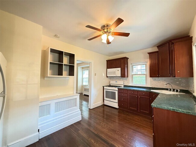 Foto del edificio - 38 Sammis St