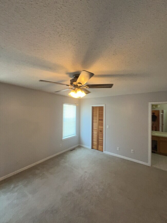 Building Photo - 2915 Cathedral Ln