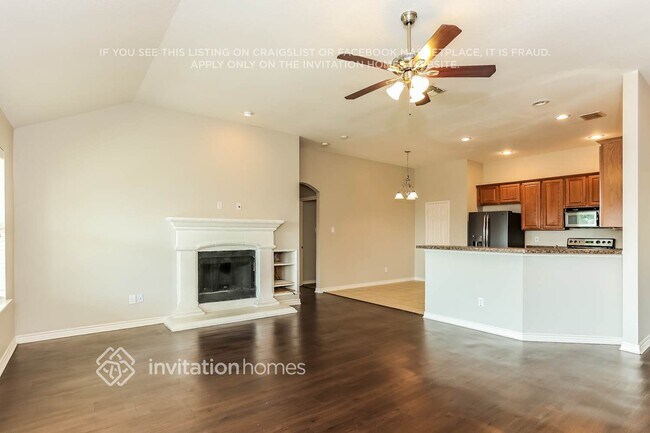 Foto del edificio - 904 Peach Ln