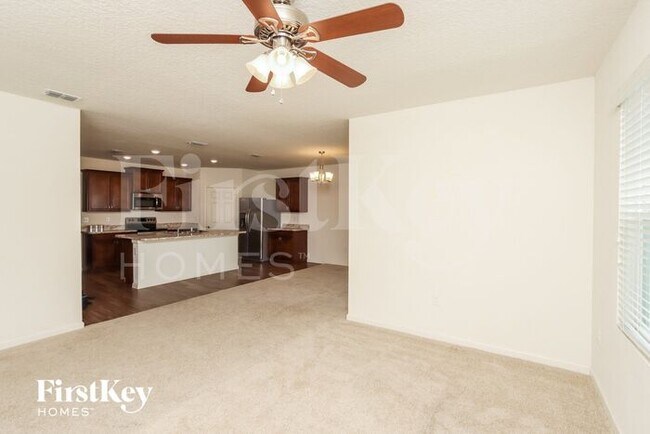 Building Photo - 980 Newton Cir