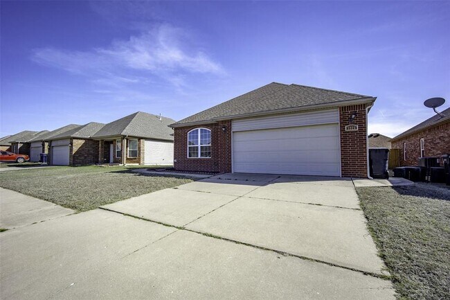 Foto del edificio - 5924 SE 66th St