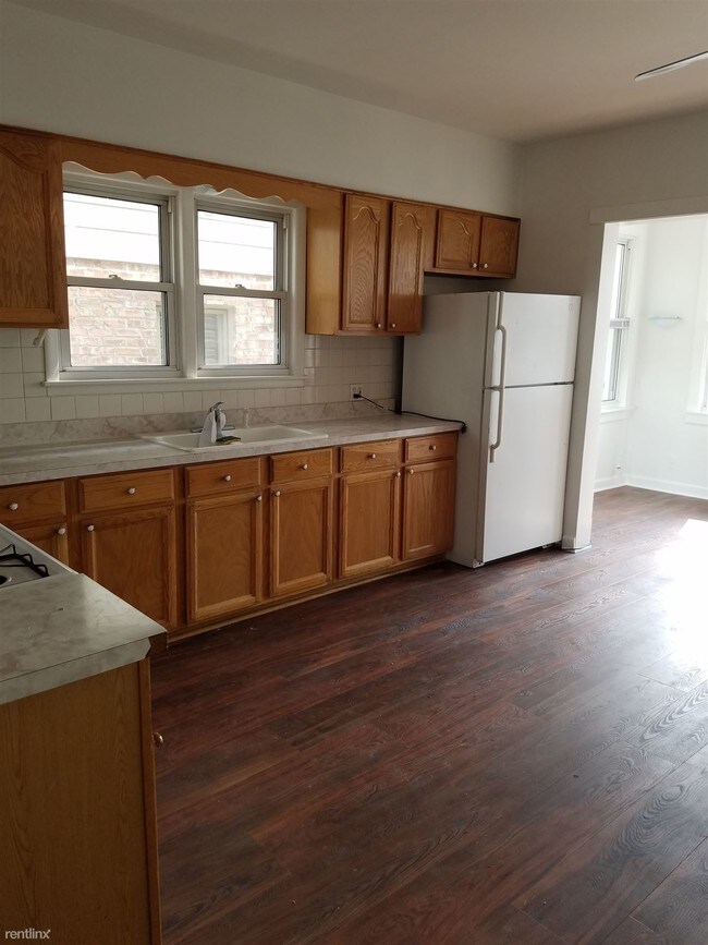 Foto del edificio - 4328 N Oak Park Ave