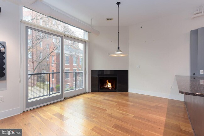 Building Photo - 1700 Kalorama Rd NW