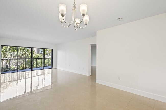 Building Photo - 3605 S Ocean Blvd
