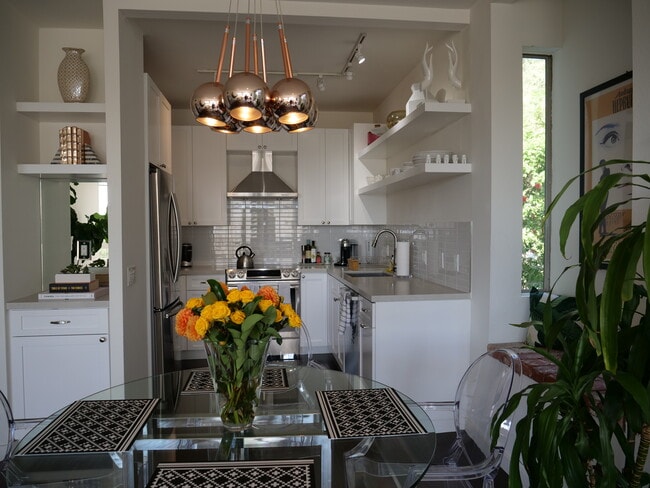 Kitchen - 8960 Cynthia St