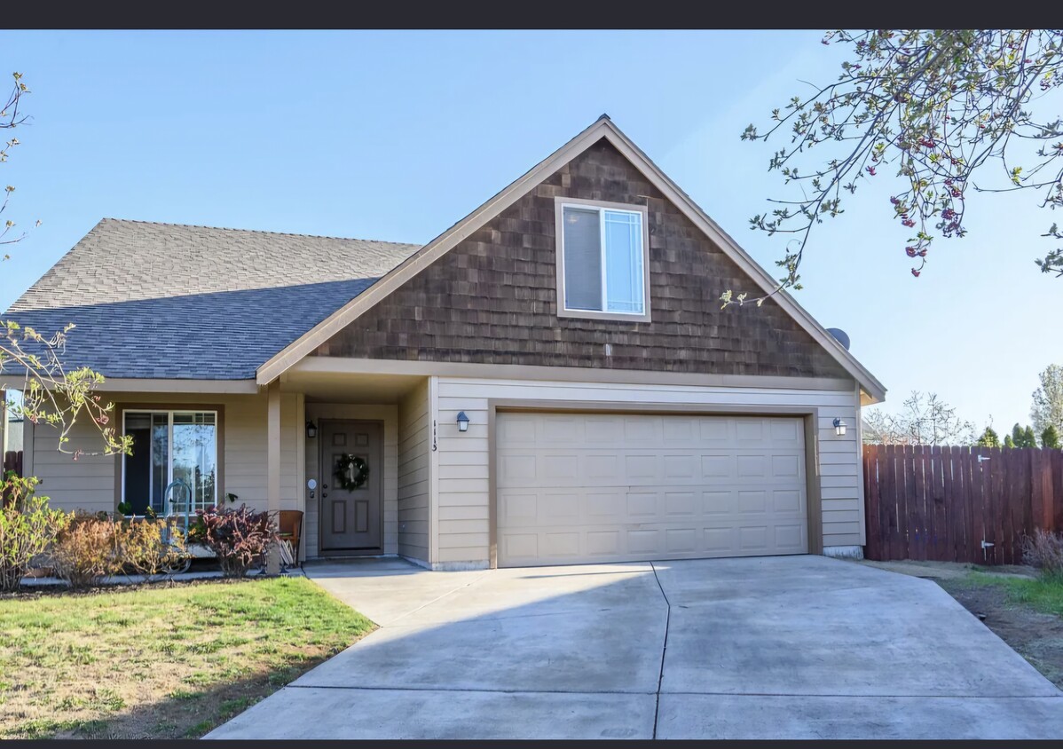 Primary Photo - 1113 NW 22nd Pl