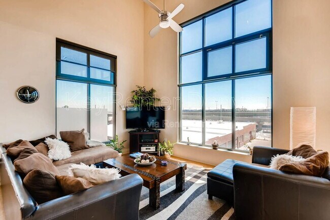 Foto del edificio - 3100 Huron St