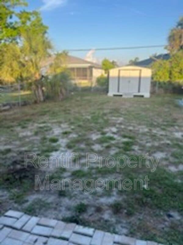 Foto del edificio - 1326 SE 24th Ave